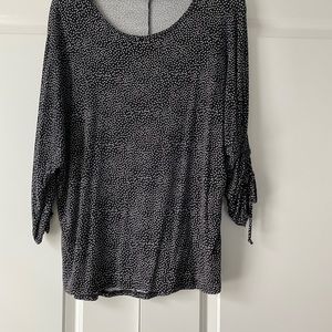 Cable & Gauge black and white top